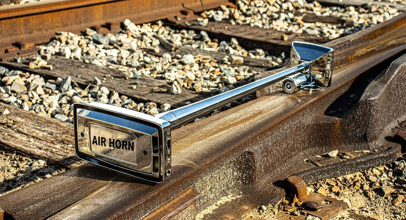 Mother Trucker Chrome Air Horn 4 Mother Trucker Chrome Air Horn - Image 4